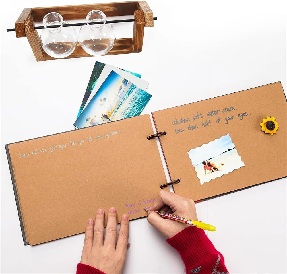 Álbum de Fotos Scrapbook "Our Adventure Book" – Libro de Aventuras Personalizable con Hojas de Kraft